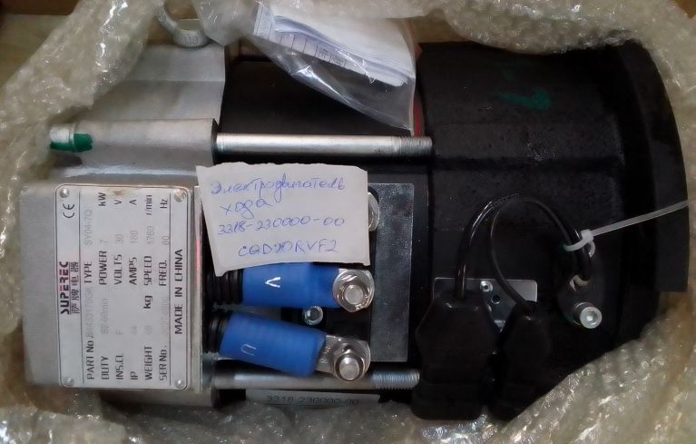 3318-230000-00 Ходовой электродвигатель переменного тока 48V CQD20RVF2